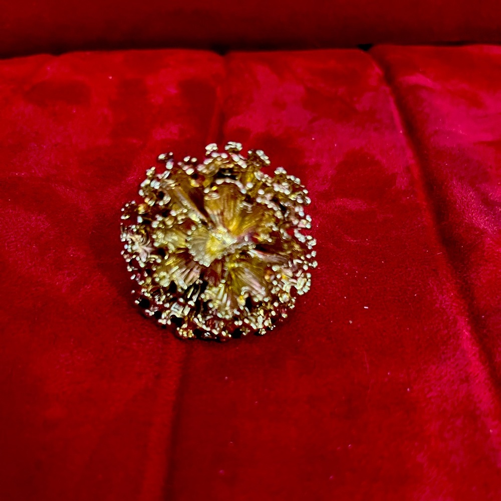 Paparazzi gold stretch ring